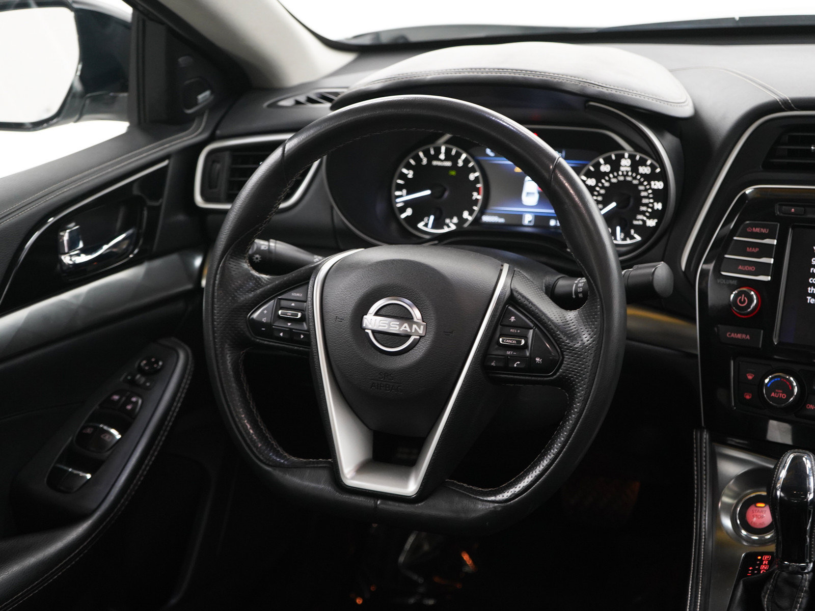 Used 2023 Nissan Maxima SL FWD image 14