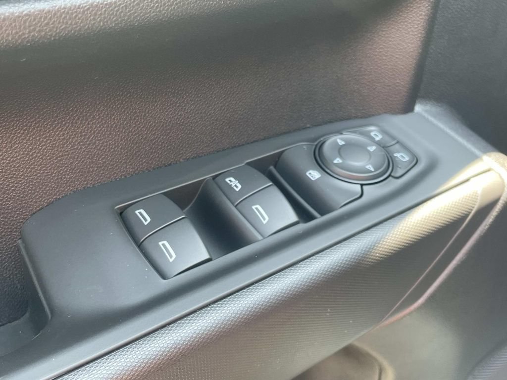 Used 2024 Chevrolet Silverado 1500 Custom Trail Boss w/ Turbomax Blackout Package AWD/4WD image 15