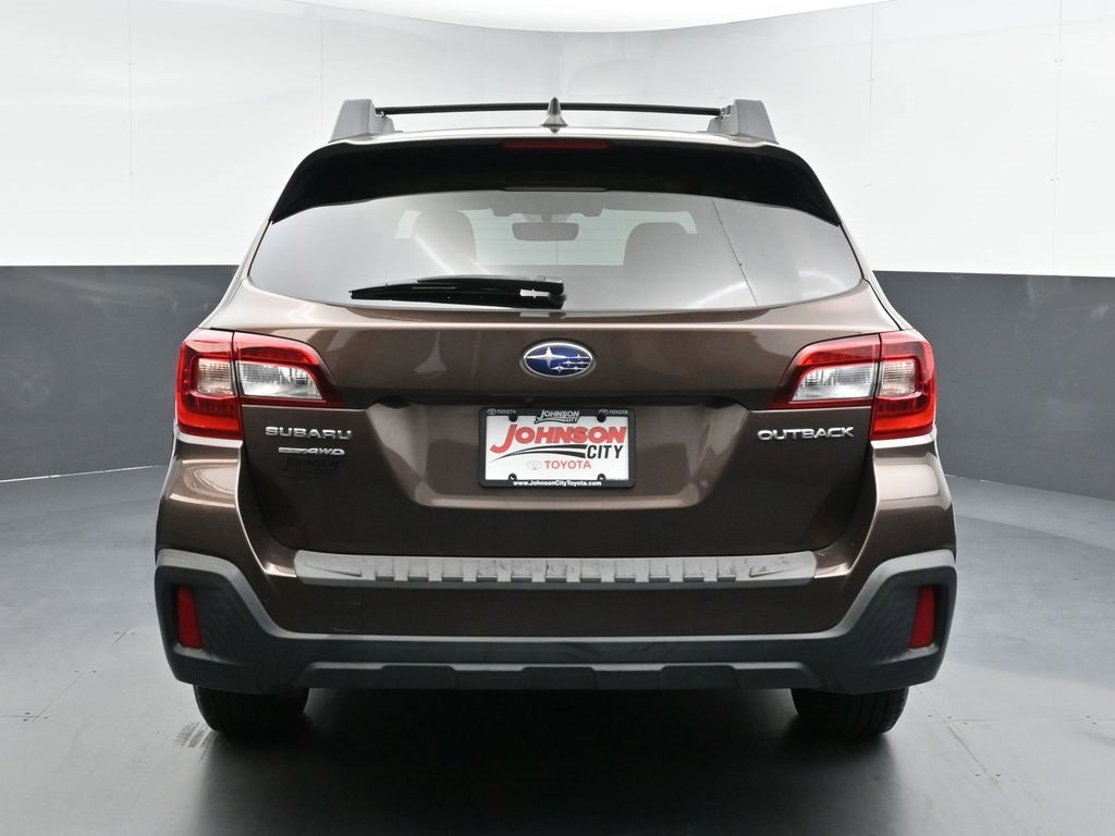 Used 2019 Subaru Outback 2.5i Premium image 7