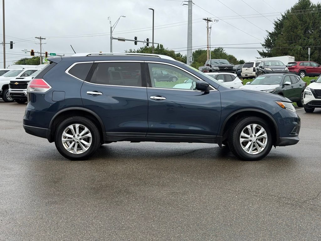 Used 2016 Nissan Rogue SV AWD/4WD image 6