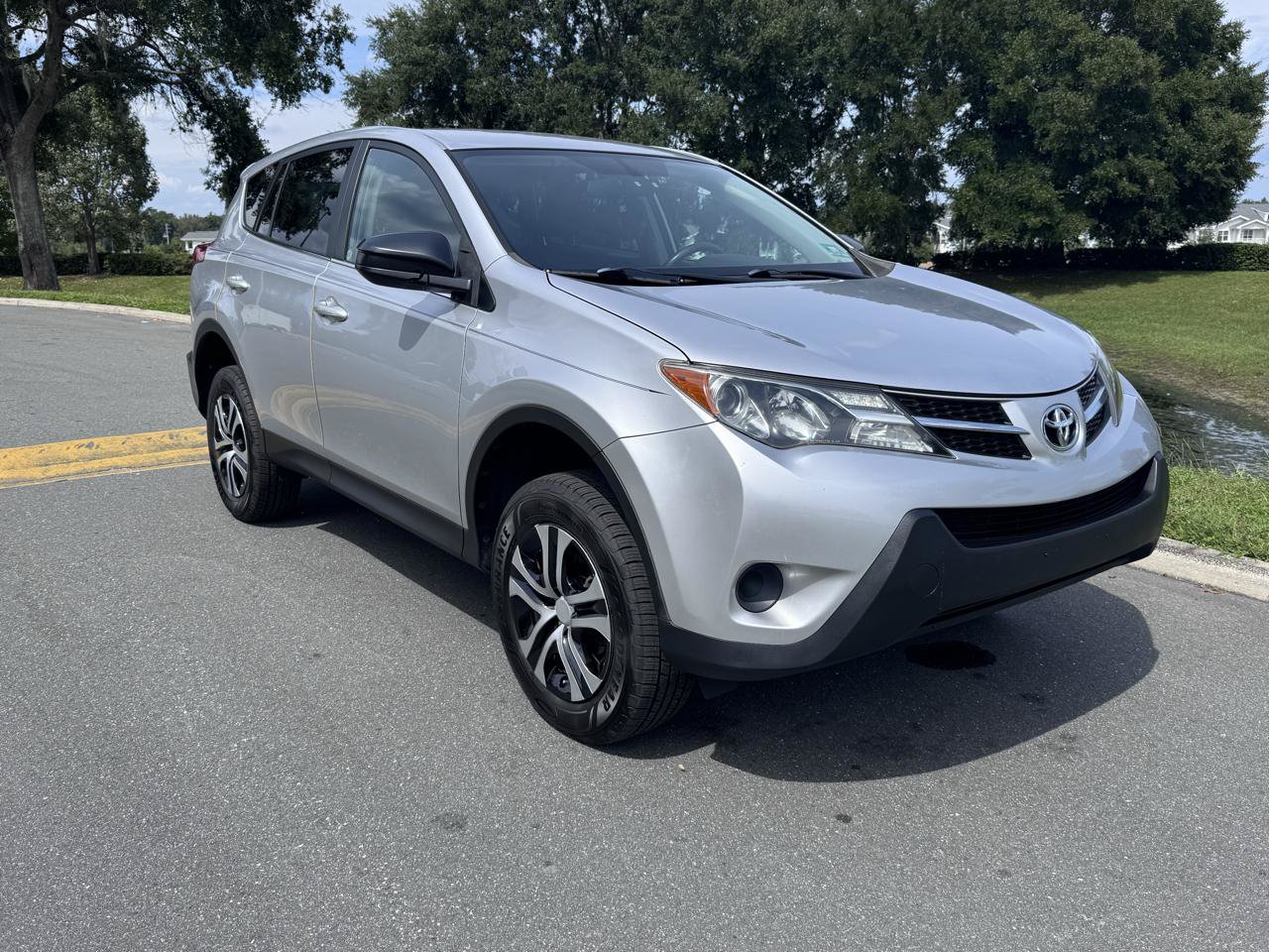 Used 2015 Toyota RAV4 LE AWD/4WD image 27