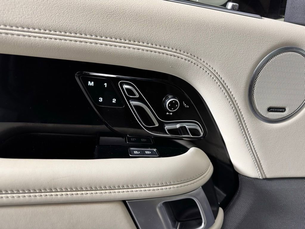 Used 2021 Land Rover Range Rover Westminster Edition image 11