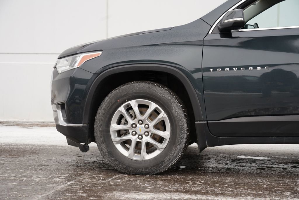 Used 2021 Chevrolet Traverse LT w/ LPO, Floor Liner Package image 11