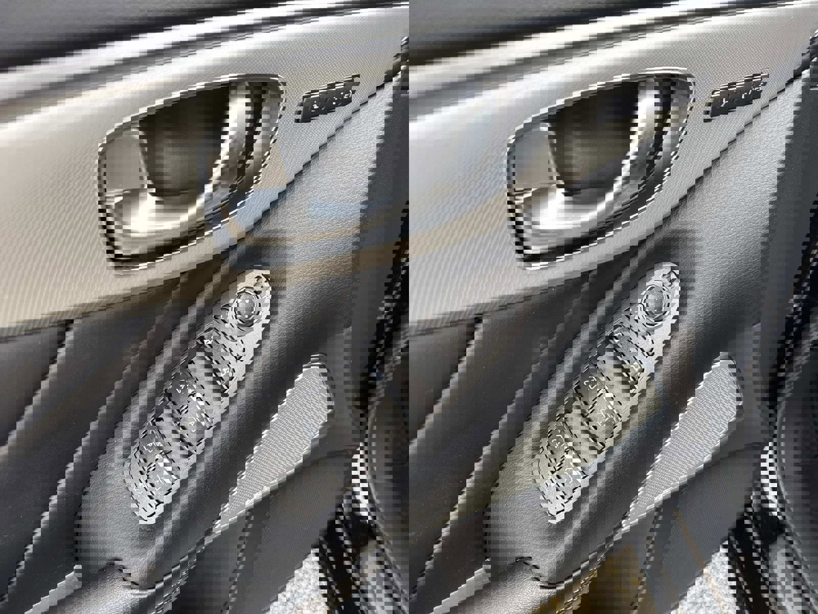 Used 2022 INFINITI Q50 Luxe w/ Cargo Package image 18