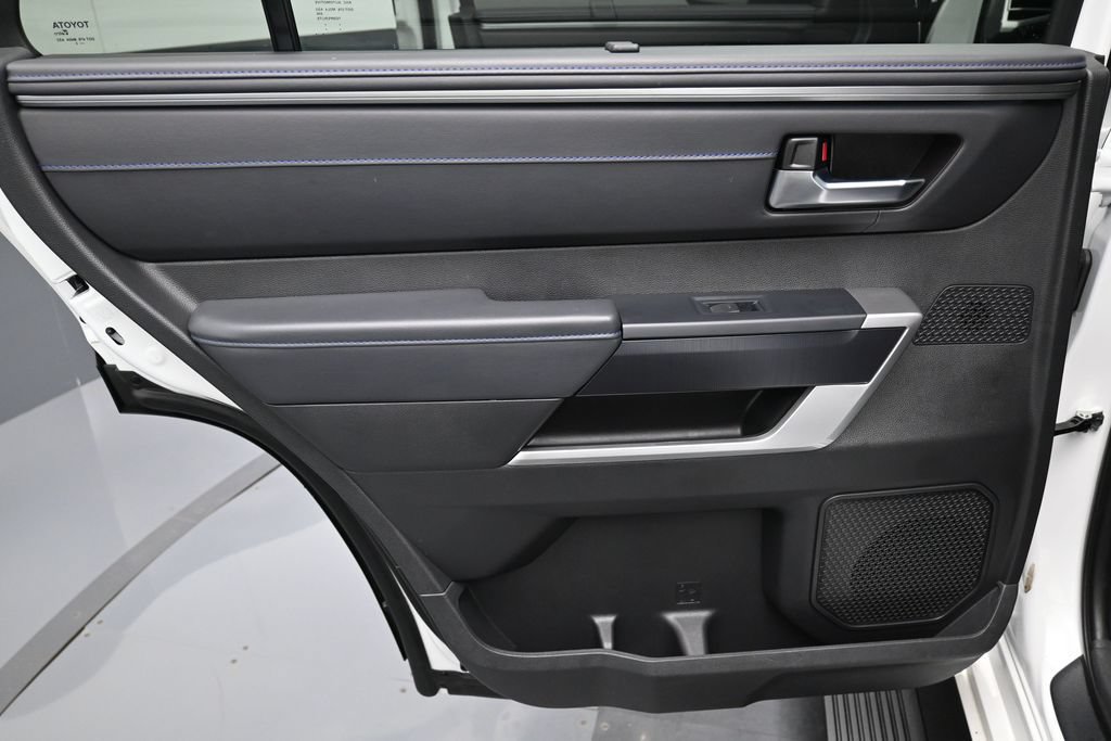 Certified 2025 Toyota Sequoia Platinum AWD/4WD image 30