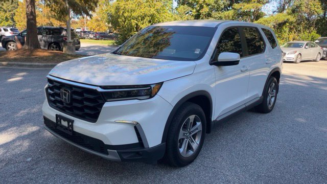 Used 2025 Honda Pilot EX-L image 1