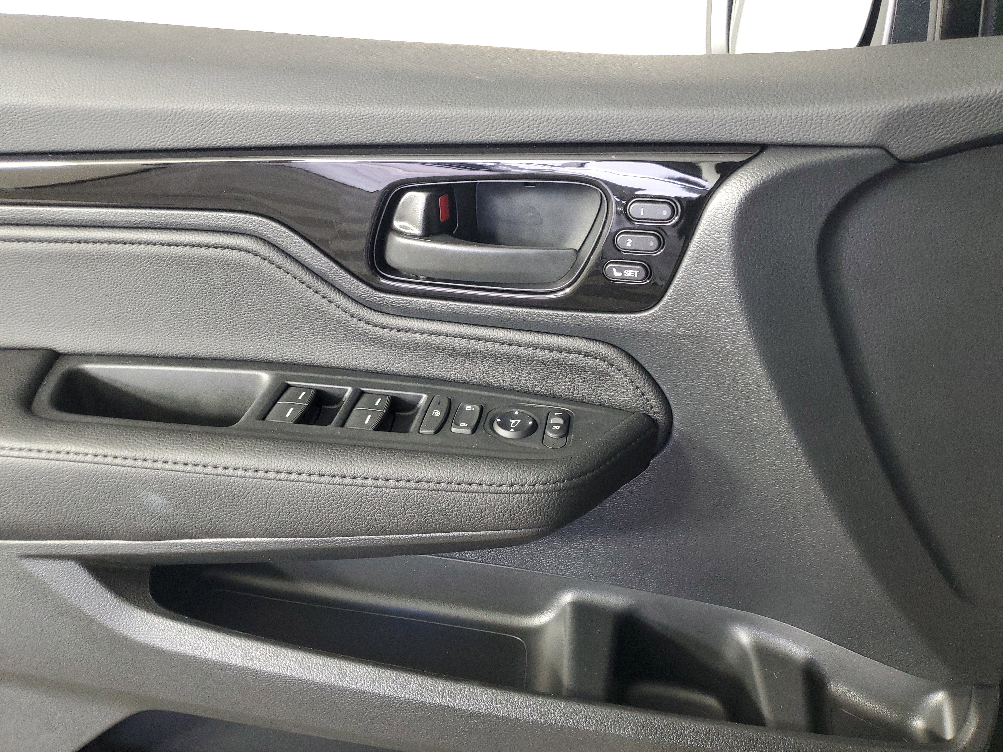 New 2026 Honda Odyssey Touring image 30