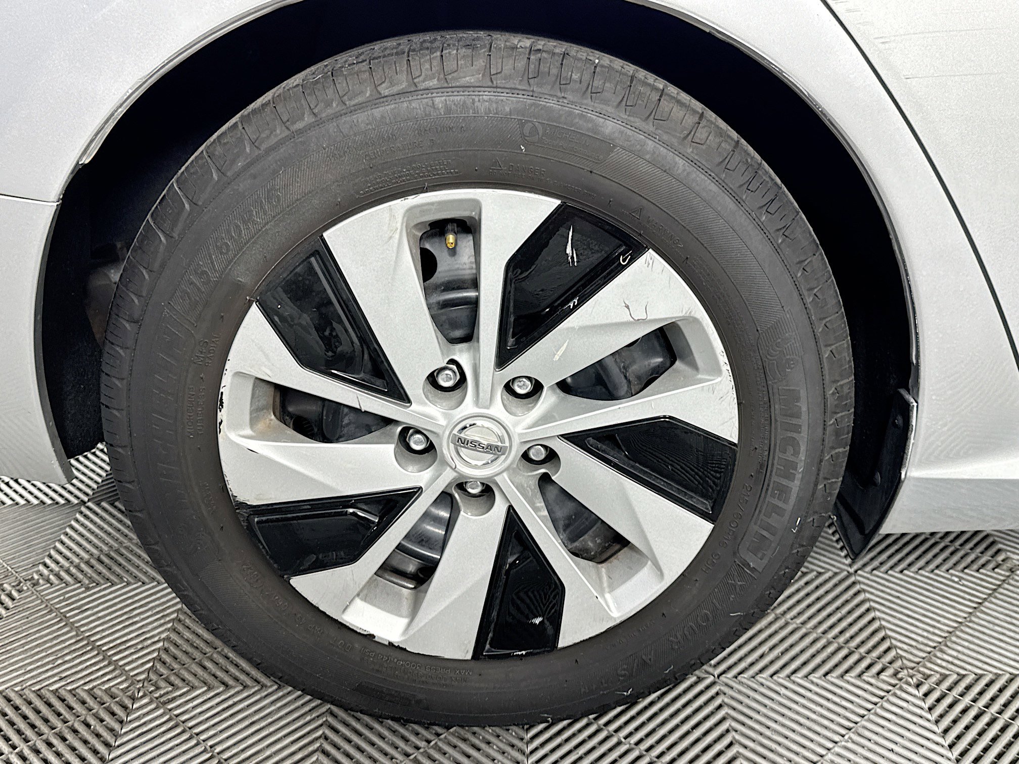 Used 2019 Nissan Altima 2.5 S FWD image 32