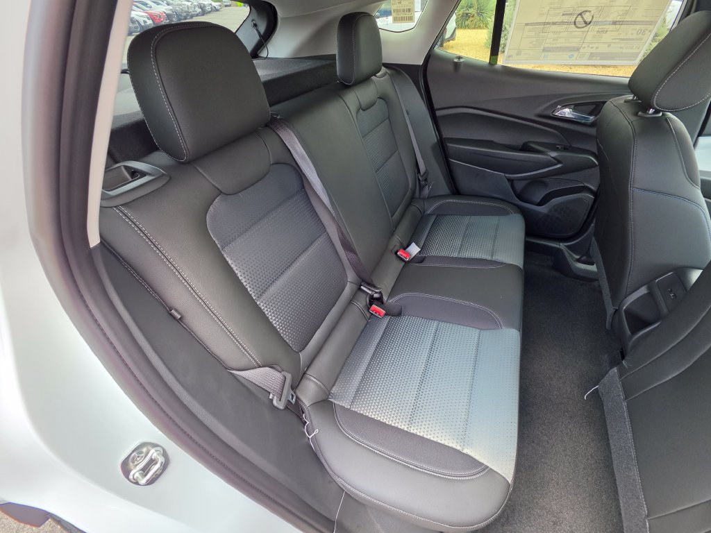 New 2026 Chevrolet Trax LT w/ Driver Confidence Package FWD image 14