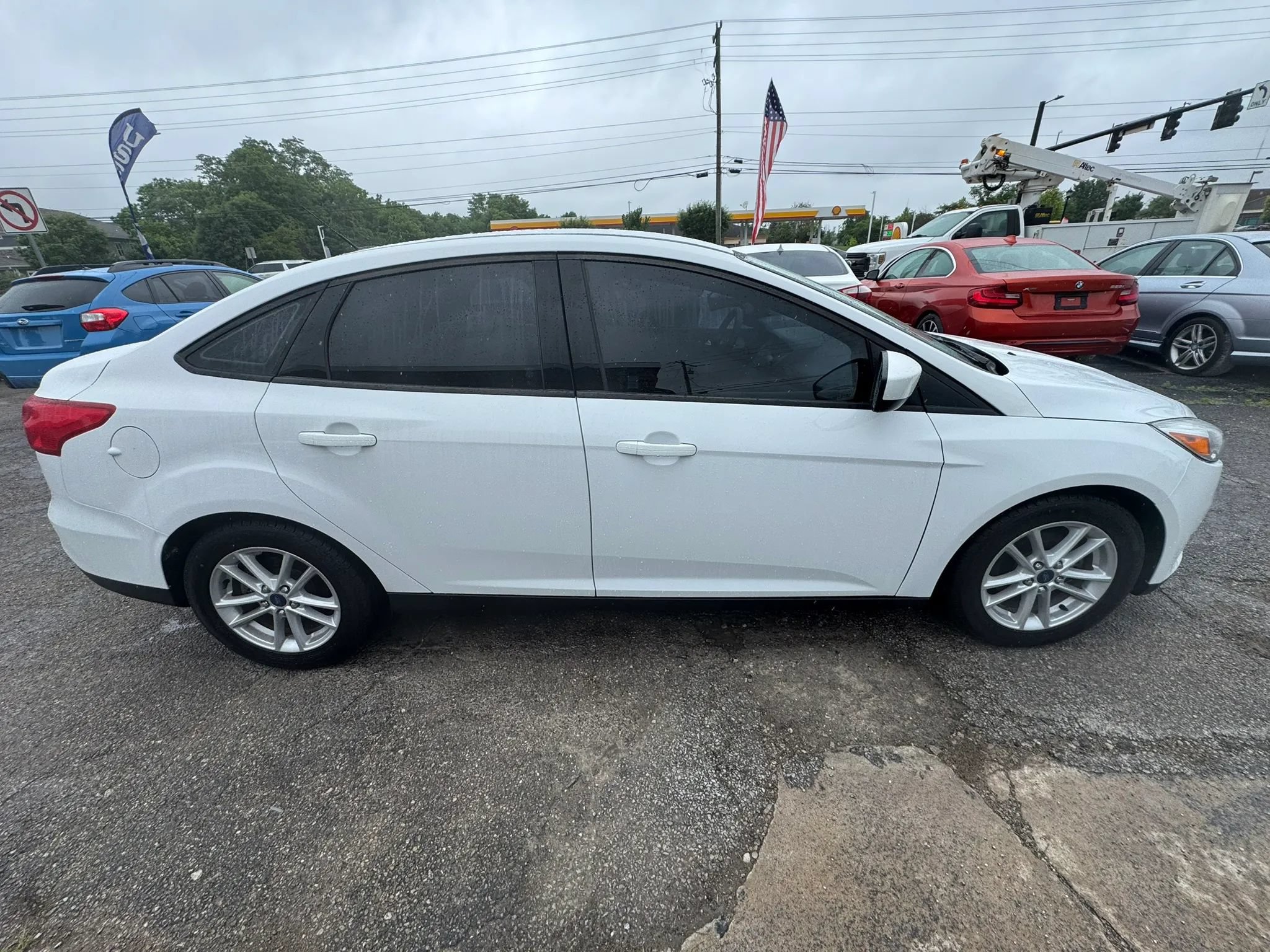 Used 2018 Ford Focus SE FWD image 9