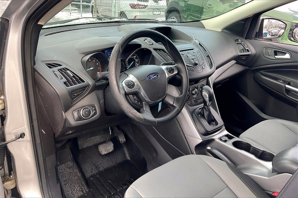 Used 2015 Ford Escape SE image 12