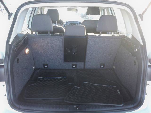 Used 2017 Volkswagen Tiguan Limited w/ Premium Package image 16