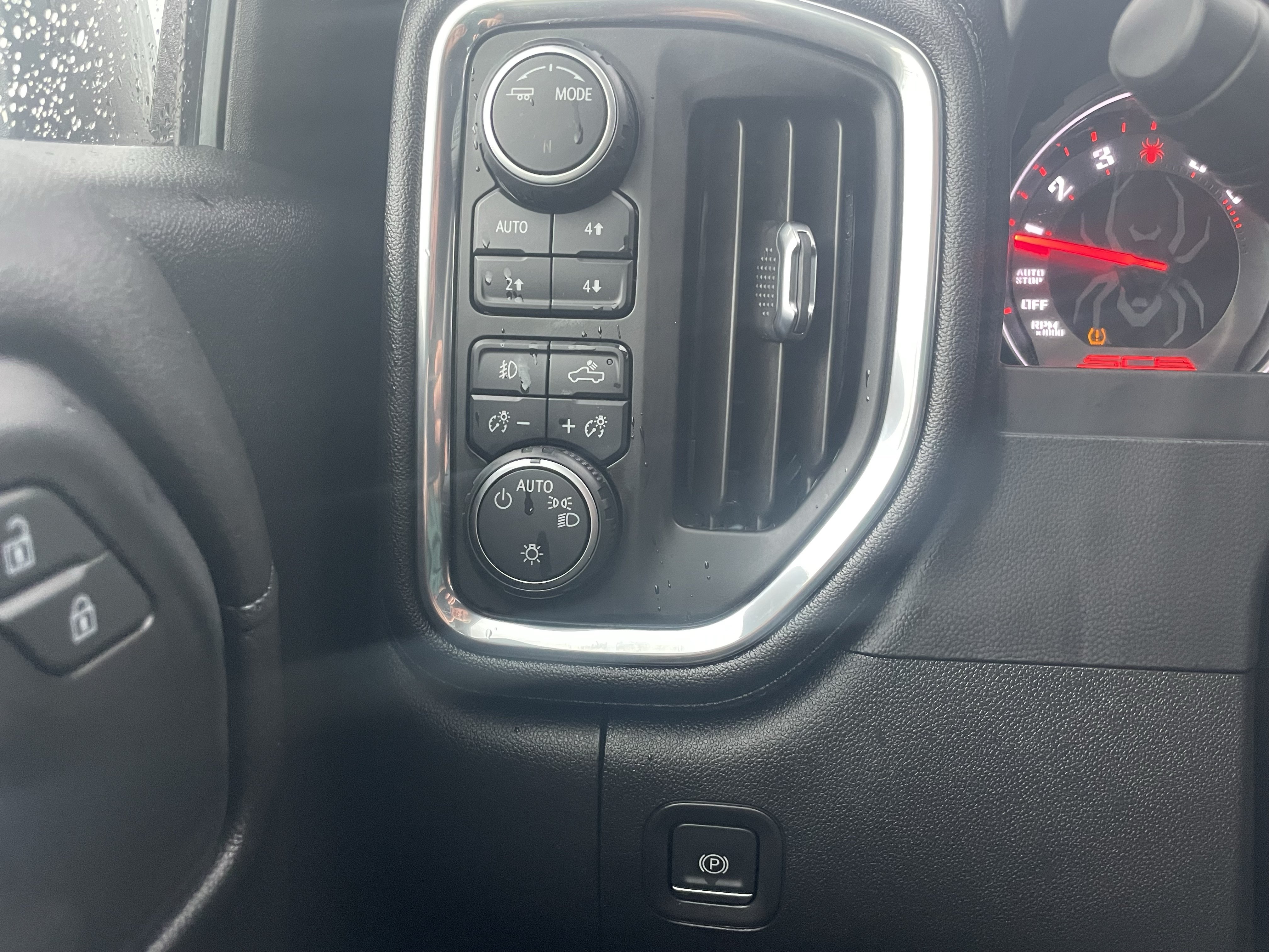 Used 2021 Chevrolet Silverado 1500 RST w/ All Star Edition Plus AWD/4WD image 15