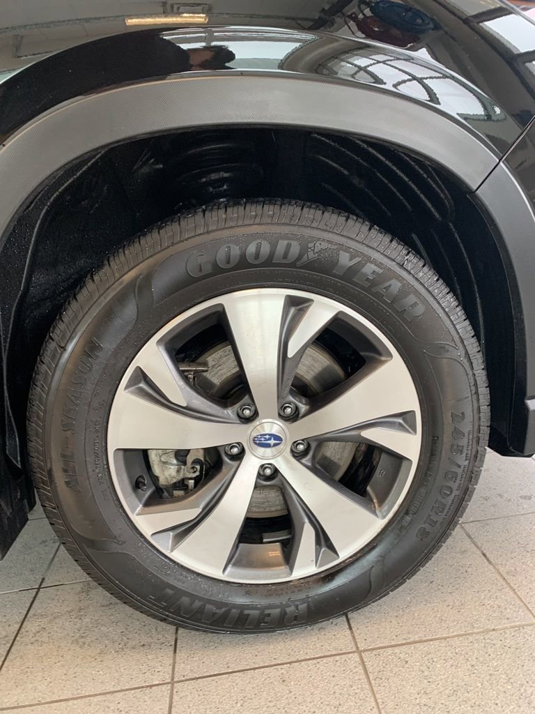 Certified 2025 Subaru Ascent Premium image 28