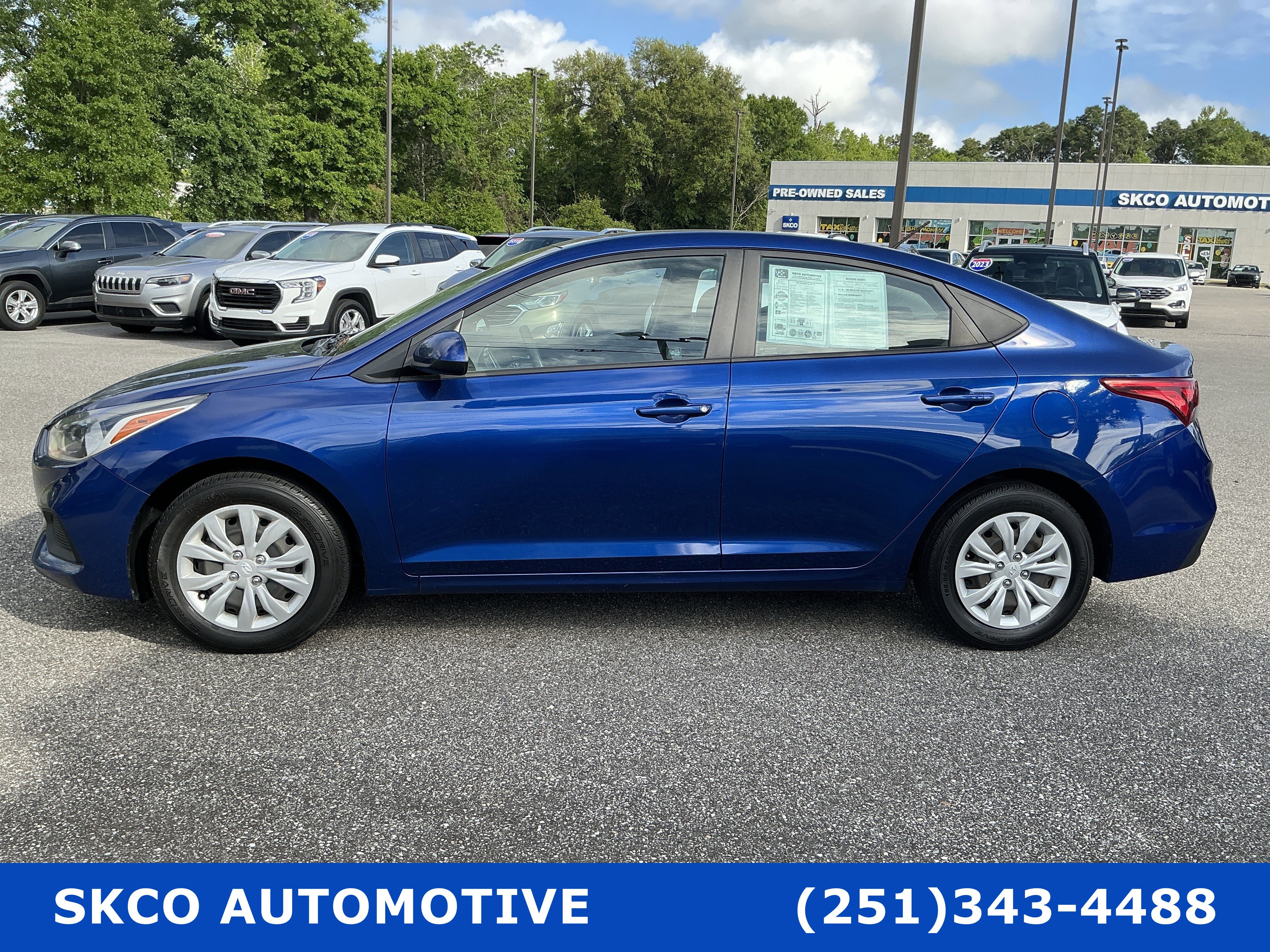 Used 2021 Hyundai Accent SE image 2