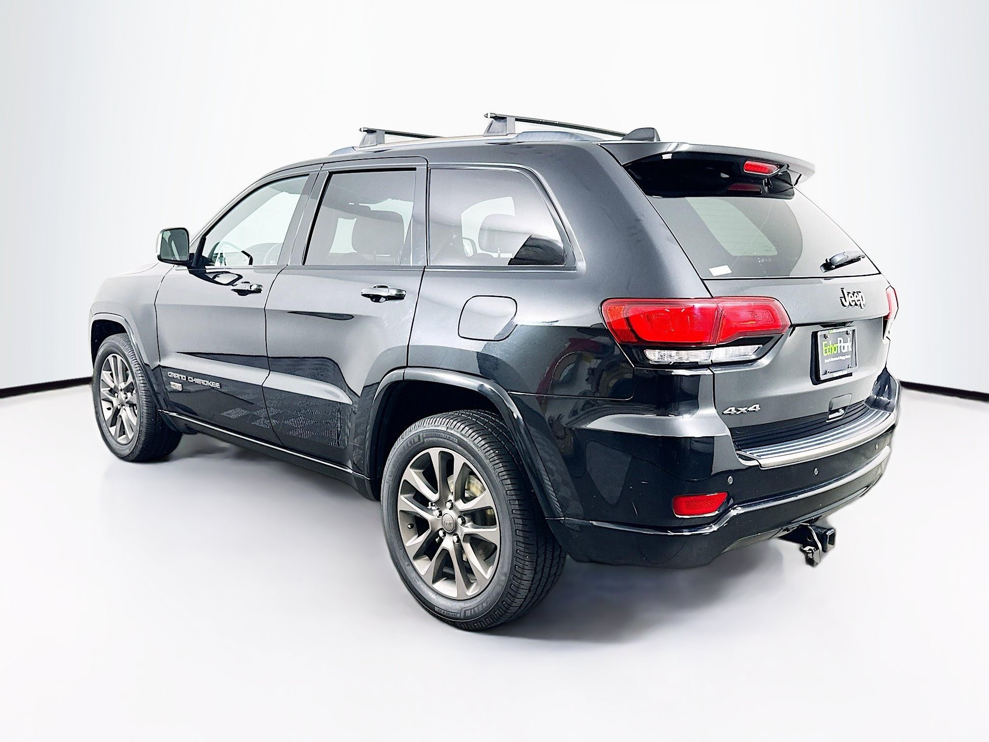 Used 2016 Jeep Grand Cherokee Limited 75th Anniversary AWD/4WD image 5