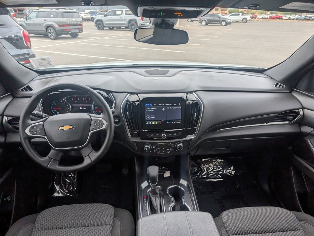 Used 2023 Chevrolet Traverse LT image 15