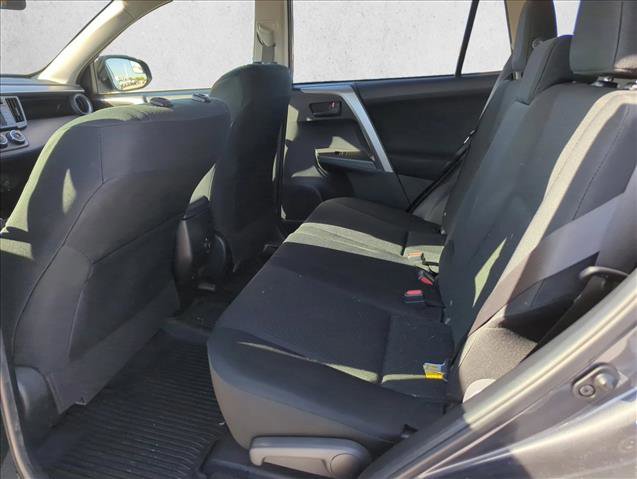 Used 2017 Toyota RAV4 LE FWD image 8
