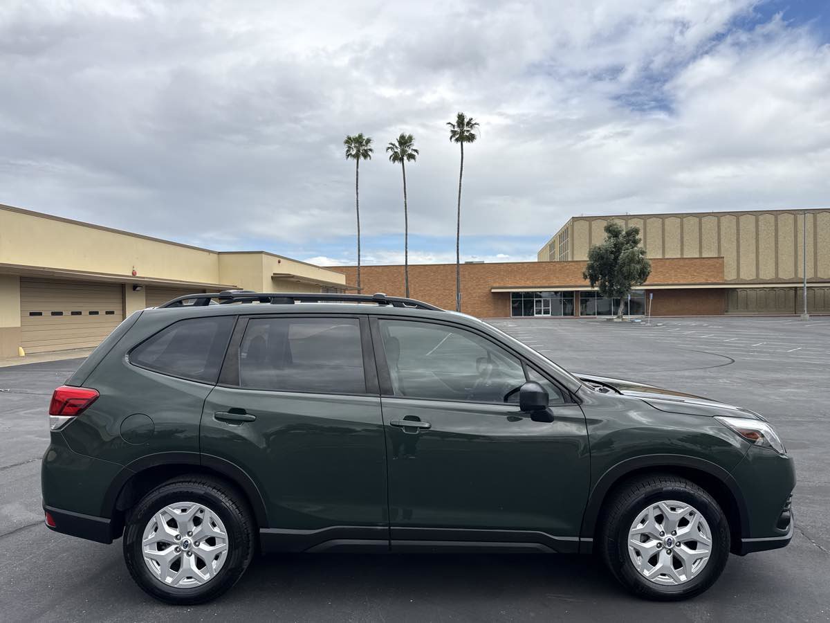Used 2023 Subaru Forester Premium image 8