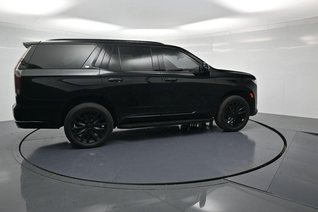 Used 2023 Cadillac Escalade Premium Luxury image 31