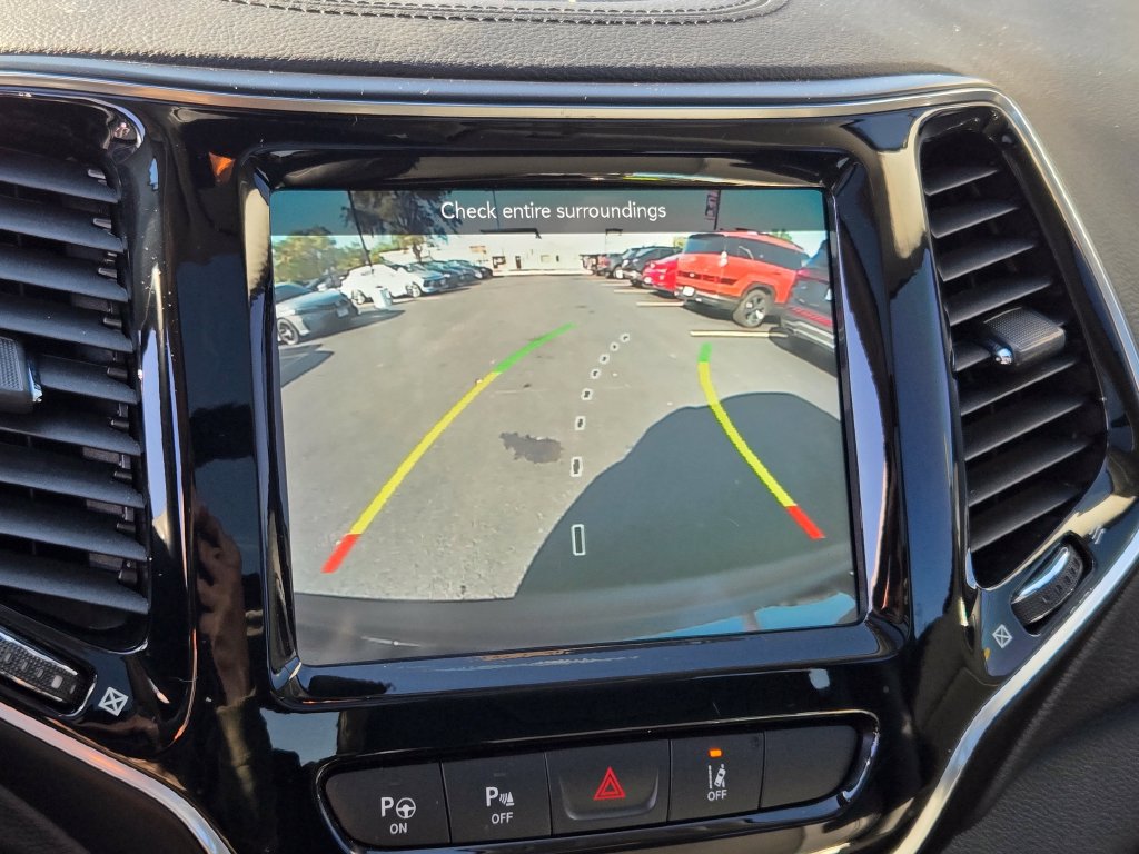 Used 2021 Jeep Cherokee Limited w/ Trailer Tow Group AWD/4WD image 37