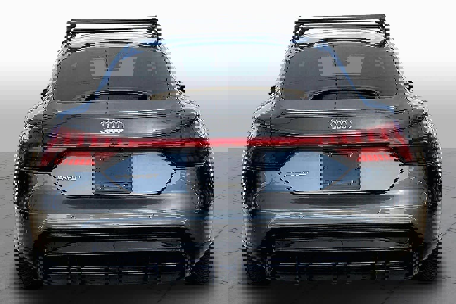 Used 2023 Audi e-tron GT Prestige w/ Prestige Package AWD/4WD image 4