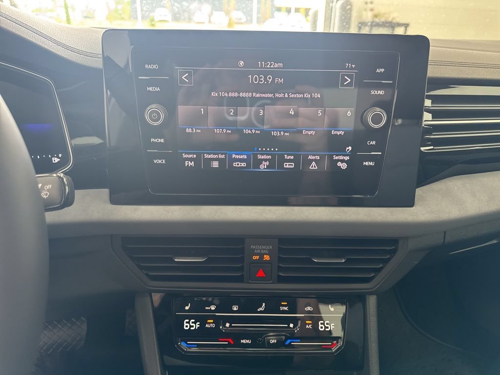 New 2026 Volkswagen Jetta SE FWD image 20