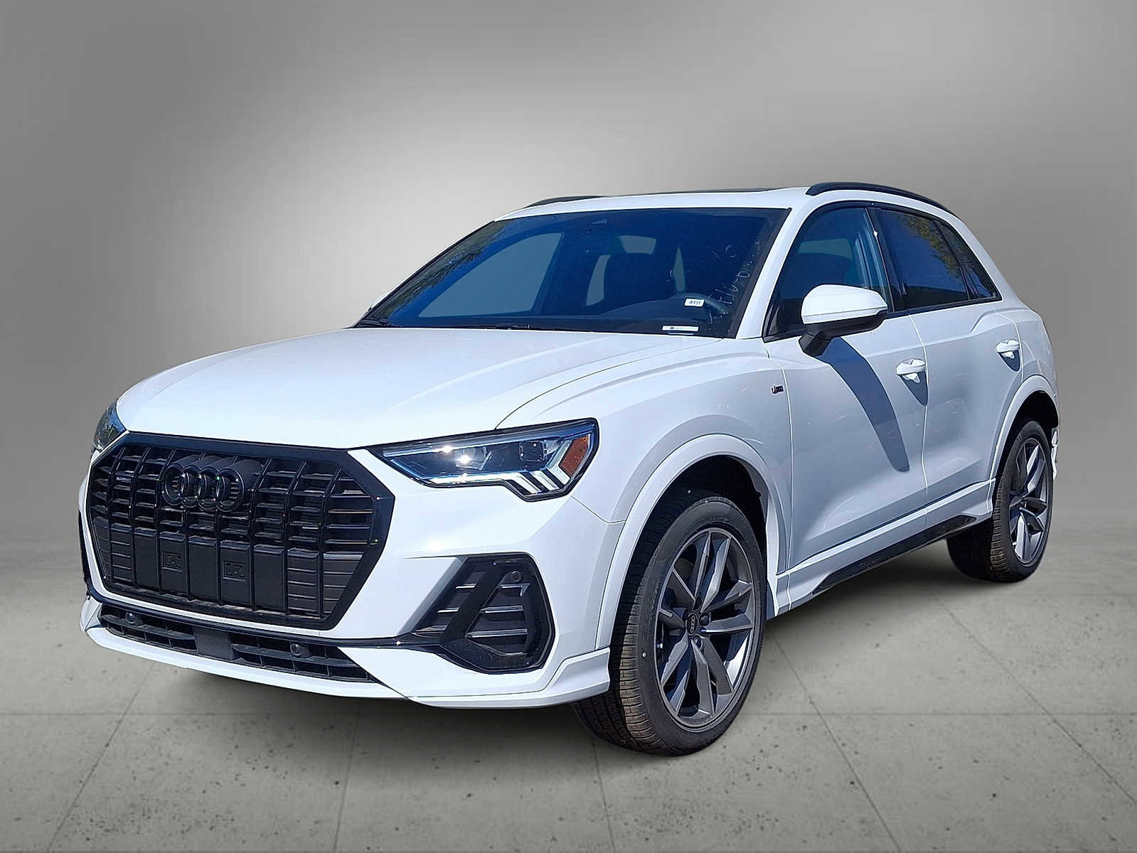 New 2025 Audi Q3 2.0T Premium