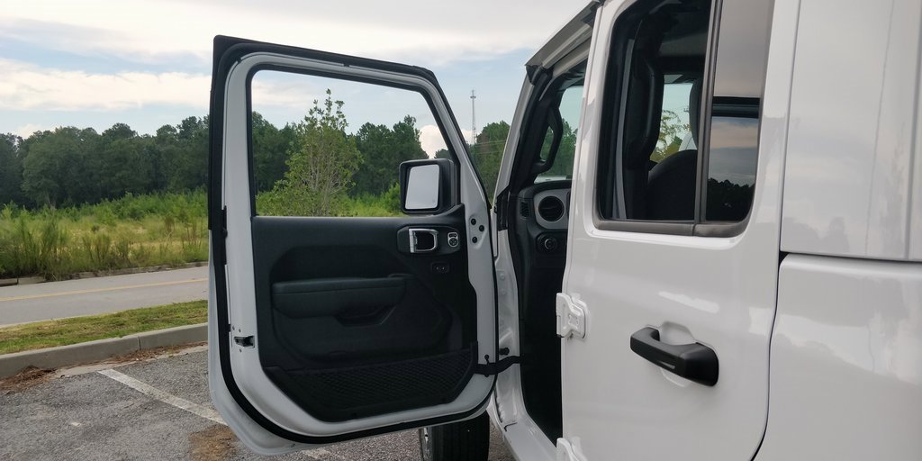 New 2025 Jeep Gladiator Sport image 46