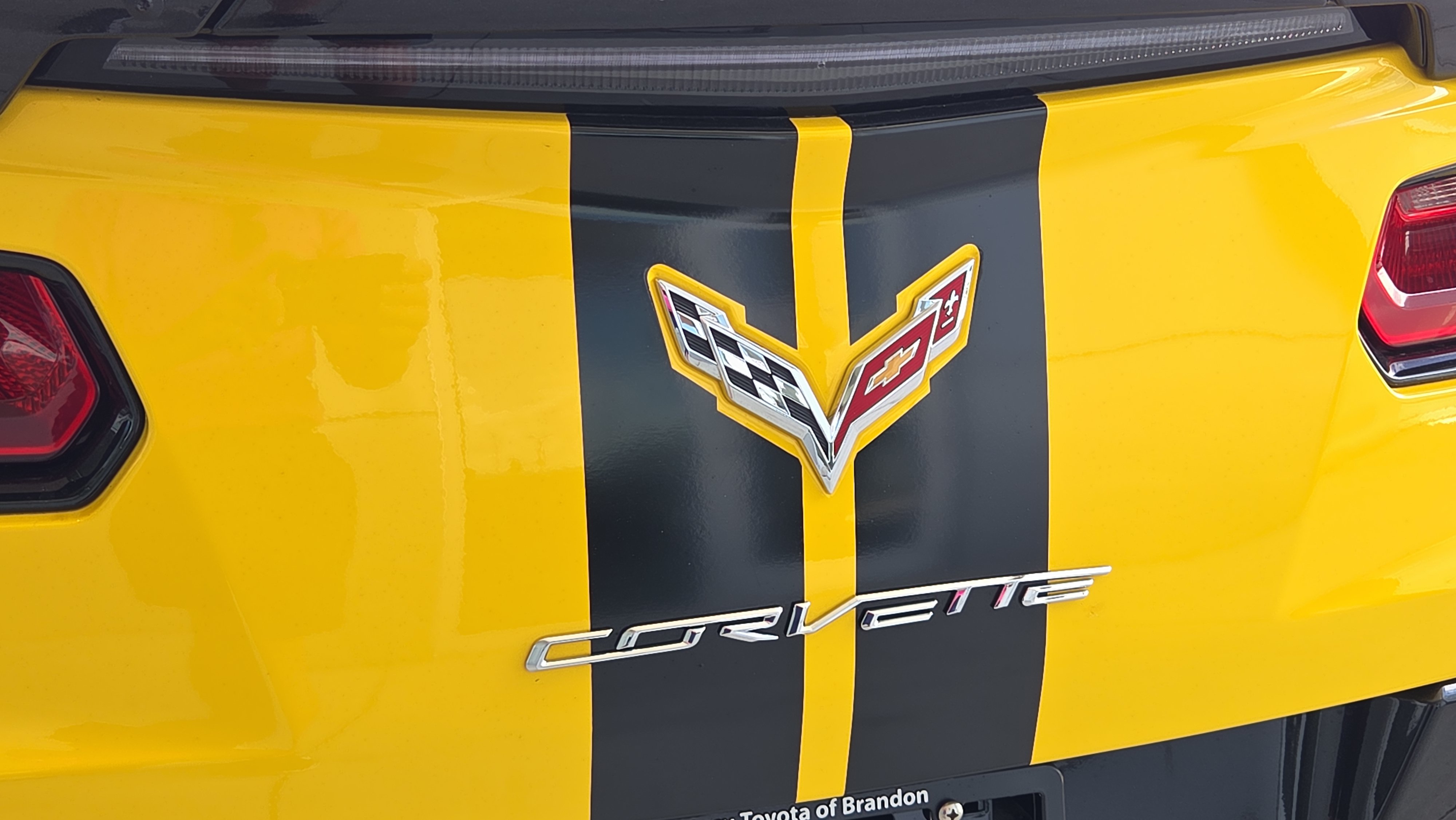 Used 2019 Chevrolet Corvette Grand Sport w/ Carbon Flash Badge Package RWD image 31
