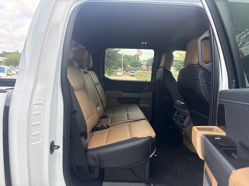 Used 2023 Ford F250 Lariat w/ Sport Appearance Package AWD/4WD image 11