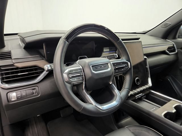 Used 2024 GMC Acadia Denali w/ Super Cruise Package FWD image 18