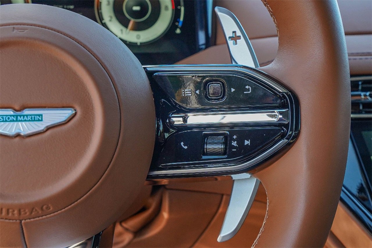 Used 2024 Aston Martin DB12 image 26
