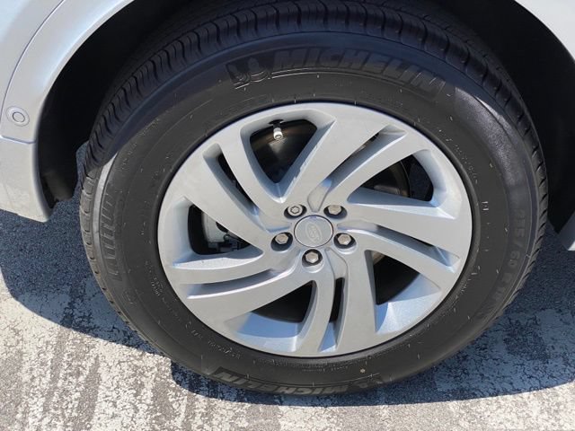 Certified 2024 Land Rover Discovery Sport S AWD/4WD image 30