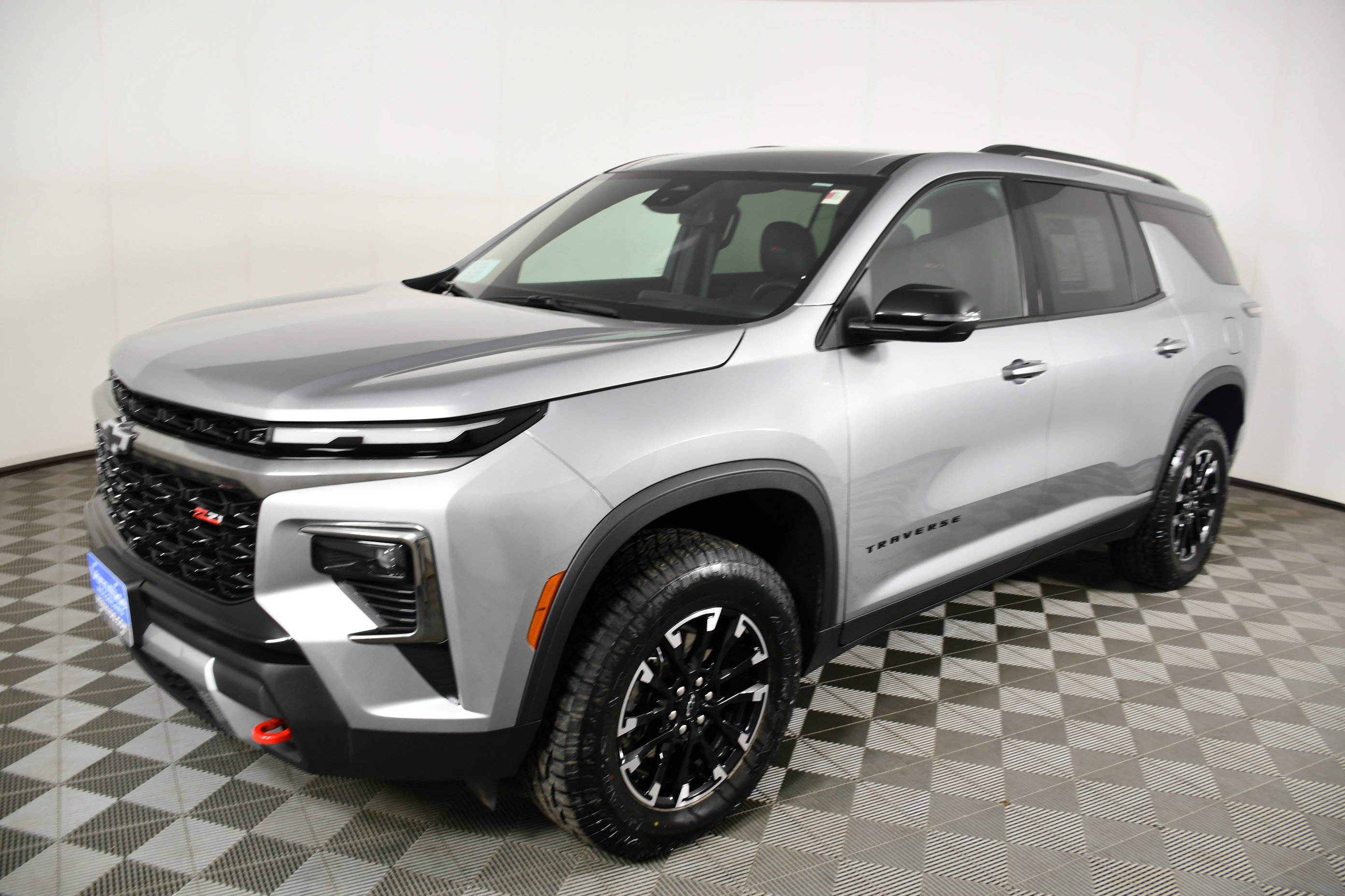 Used 2025 Chevrolet Traverse Z71 image 10
