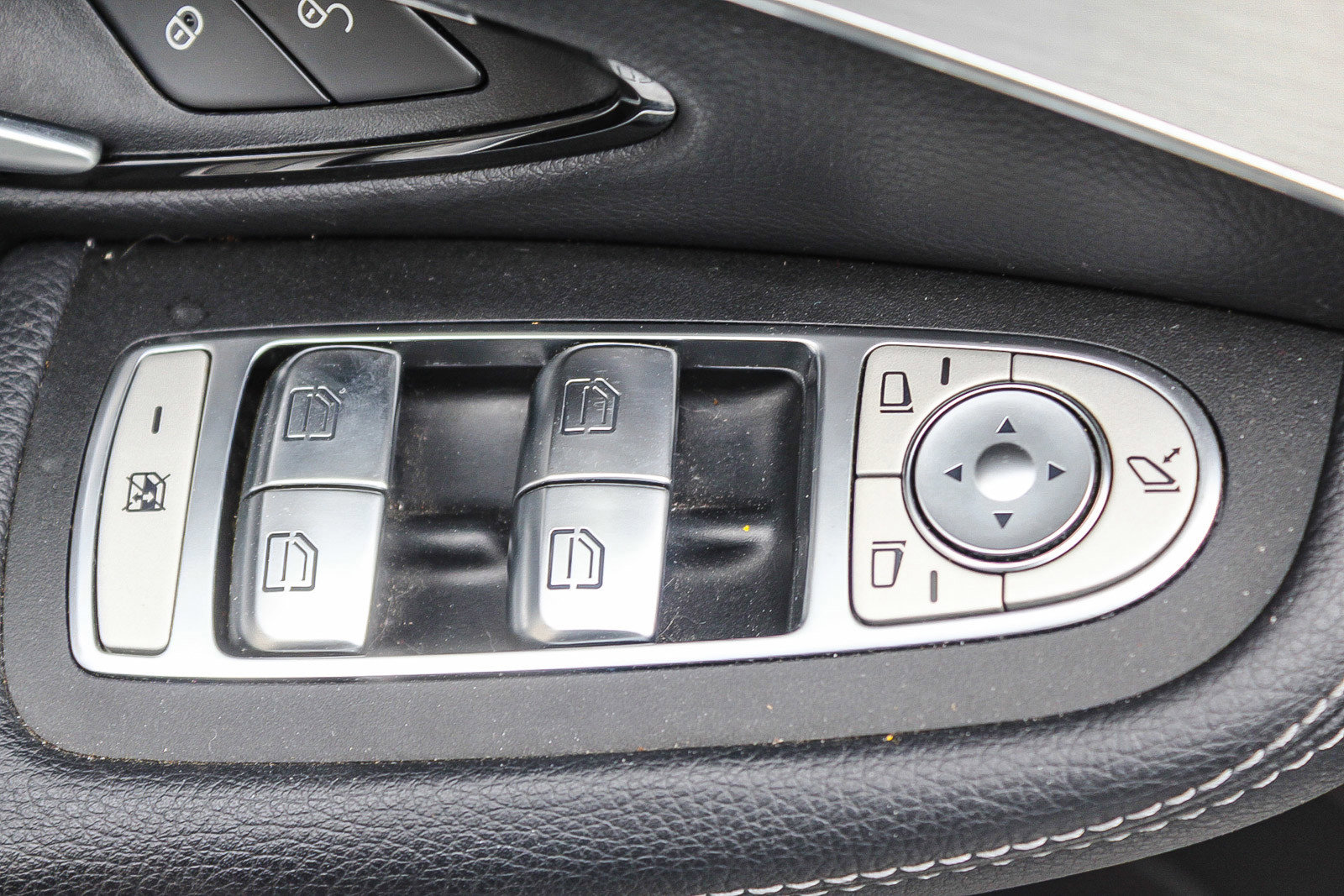 Used 2021 Mercedes-Benz C 300 Sedan image 20