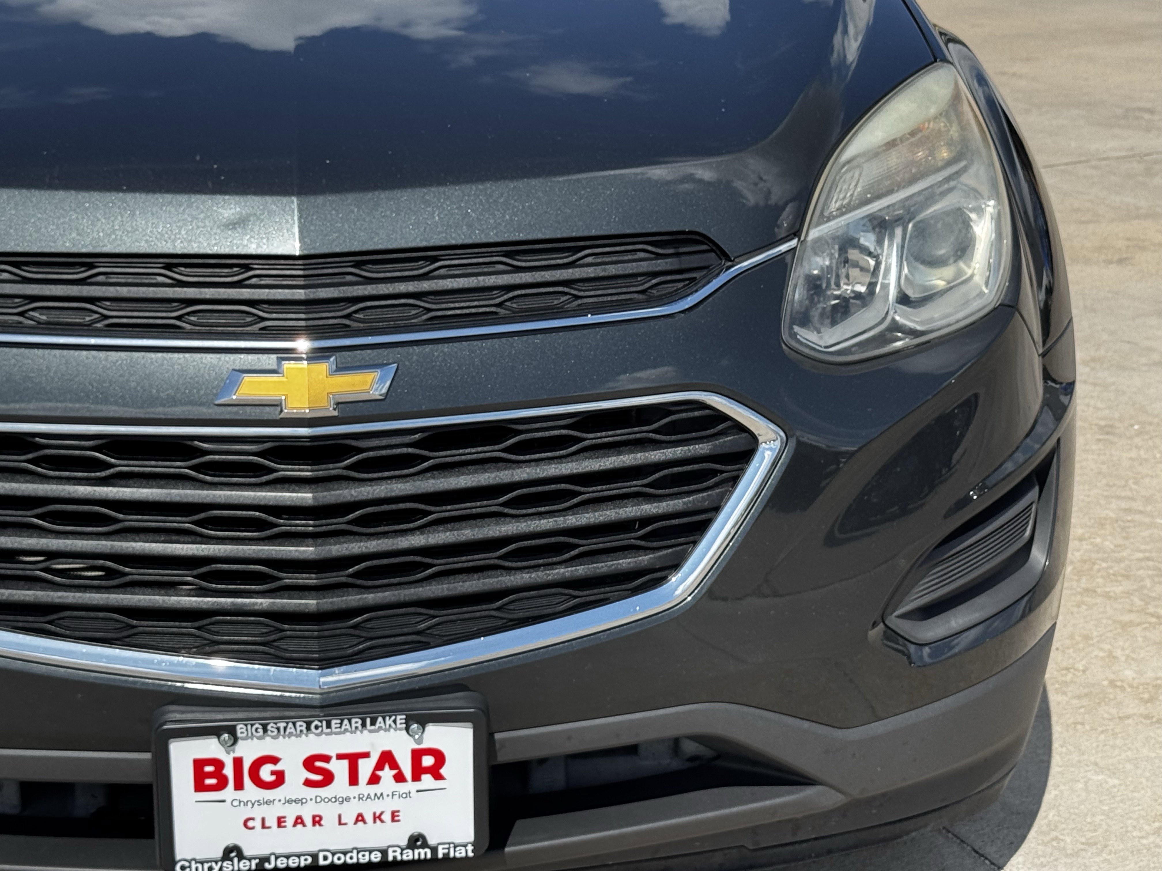 Used 2017 Chevrolet Equinox LS FWD image 5
