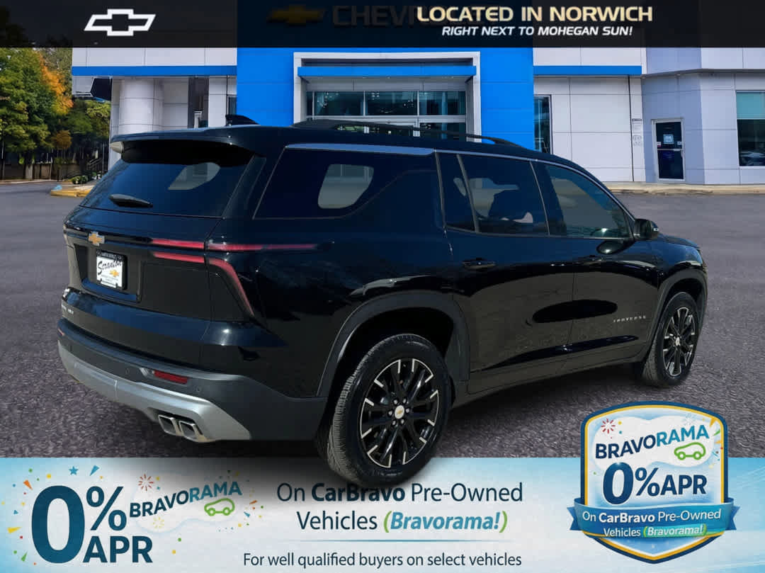 Used 2025 Chevrolet Traverse LT w/ Sun and Wheel Package image 6
