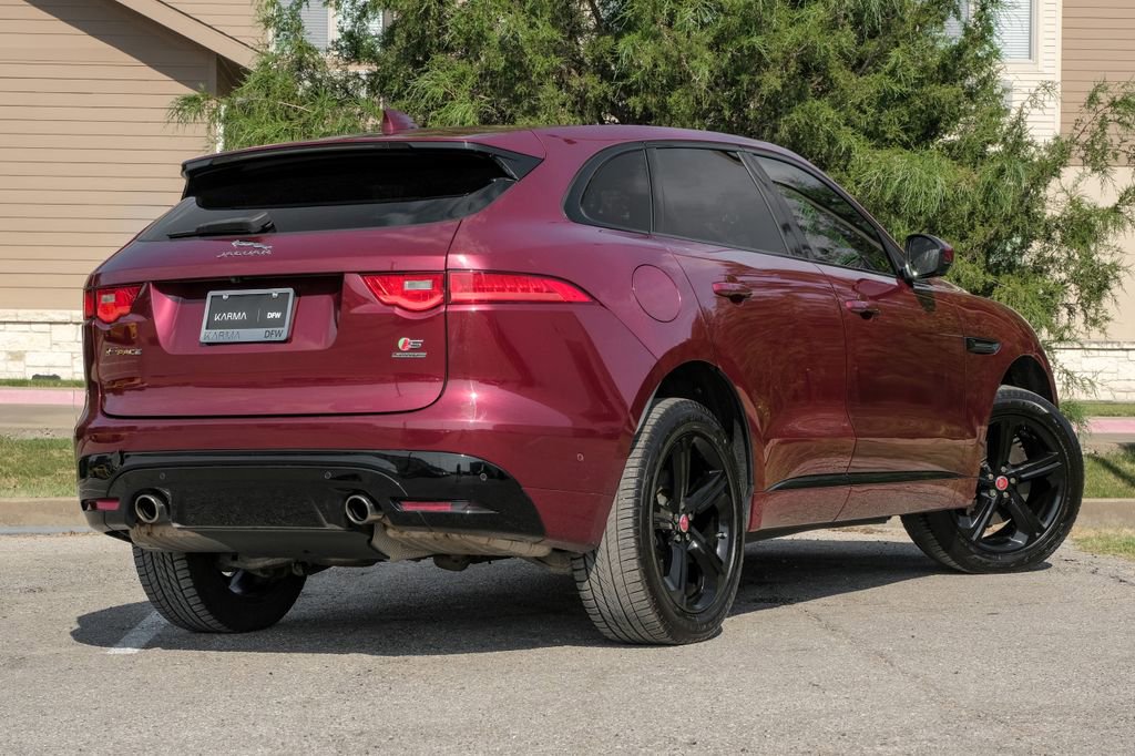 Used 2017 Jaguar F-PACE S image 6