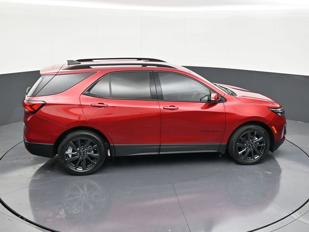 Used 2023 Chevrolet Equinox RS w/ RS Leather Package image 17