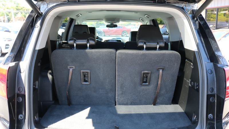 Used 2019 GMC Acadia SLT w/ LPO, Cargo Package FWD image 25