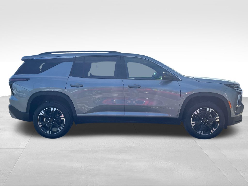 New 2027 Chevrolet Traverse LT w/ Sun and Wheel Package AWD/4WD image 6