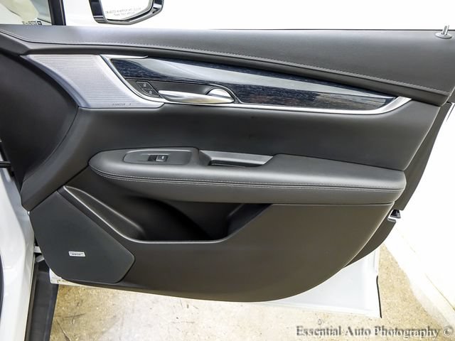Certified 2024 Cadillac XT5 Premium Luxury w/ LPO, Floor Liner Package AWD/4WD image 25