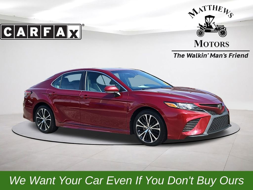 Used 2018 Toyota Camry SE w/ Moonroof Package