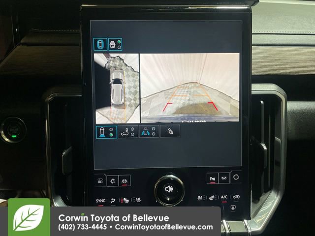 Used 2025 GMC Acadia Denali image 18