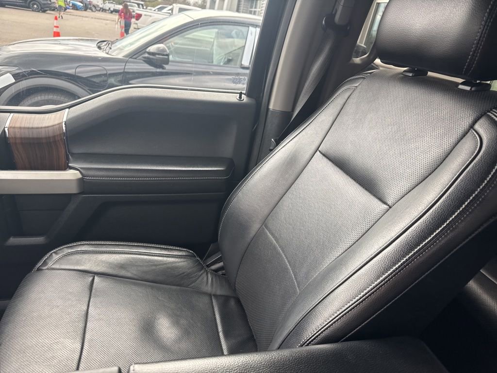 Used 2016 Ford F150 Lariat image 15