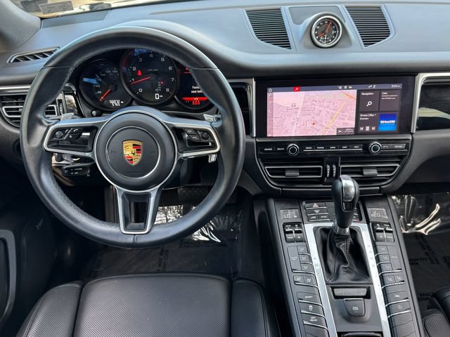 Used 2021 Porsche Macan AWD/4WD image 12