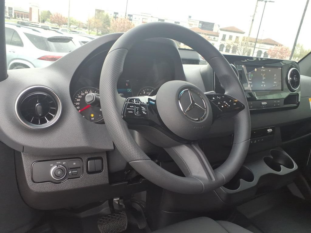 New 2026 Mercedes-Benz Sprinter 2500 image 15