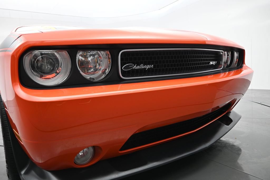 Used 2009 Dodge Challenger SRT8 RWD image 29