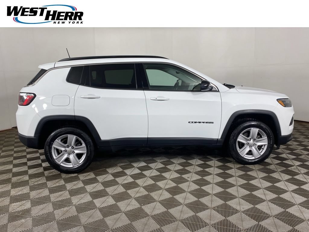 Used 2022 Jeep Compass Latitude w/ Convenience Group AWD/4WD image 20